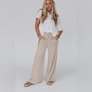 53 three birds nest medium cream whose leg pants sweatpants preloved euc